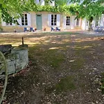Grande Maison 14 Personnes Au Calme Entre Bordeaux Et Blaye *