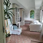 Grande Maison 14 Personnes Au Calme Entre Bordeaux Et Blaye Gauriac