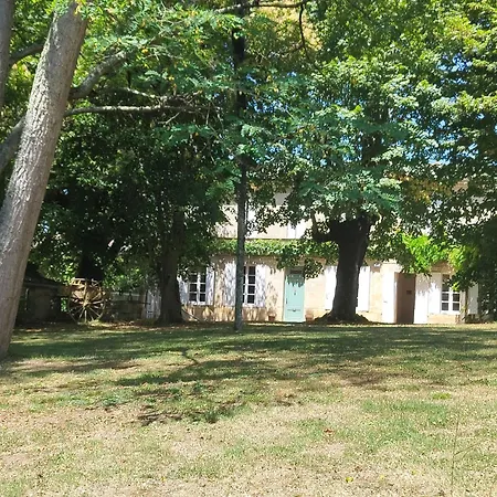 Сasa de vacaciones Grande Maison 14 Personnes Au Calme Entre Bordeaux Et Blaye Gauriac