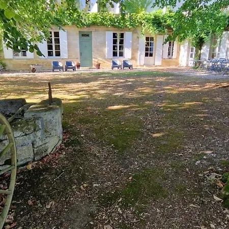 Grande Maison 14 Personnes Au Calme Entre Bordeaux Et Blaye *