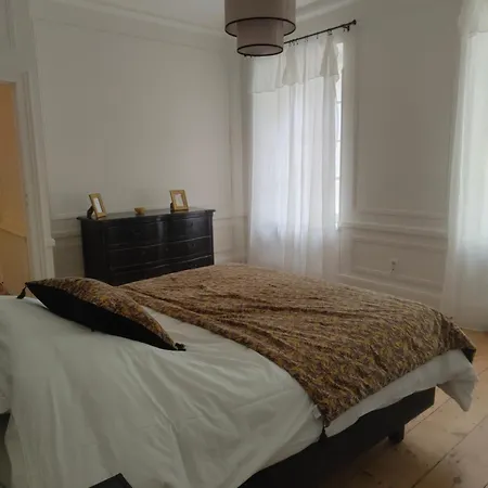 Сasa de vacaciones Grande Maison 14 Personnes Au Calme Entre Bordeaux Et Blaye