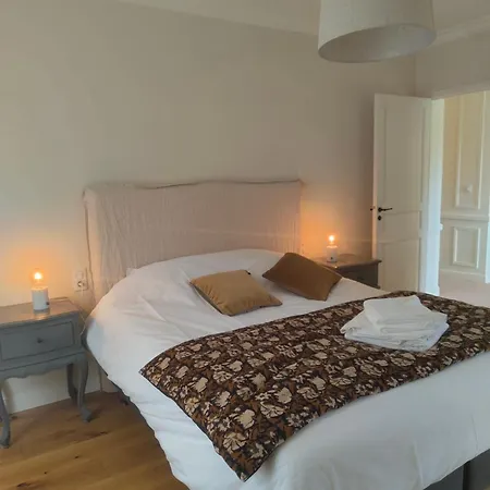 Grande Maison 14 Personnes Au Calme Entre Bordeaux Et Blaye Сasa de vacaciones *