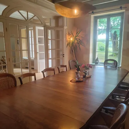 Grande Maison 14 Personnes Au Calme Entre Bordeaux Et Blaye *