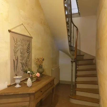 Grande Maison 14 Personnes Au Calme Entre Bordeaux Et Blaye Сasa de vacaciones Gauriac