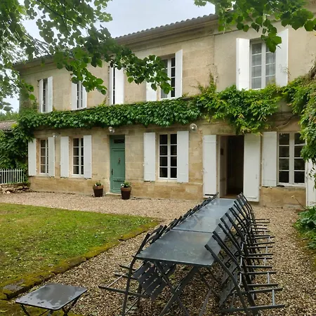 Сasa de vacaciones Grande Maison 14 Personnes Au Calme Entre Bordeaux Et Blaye *